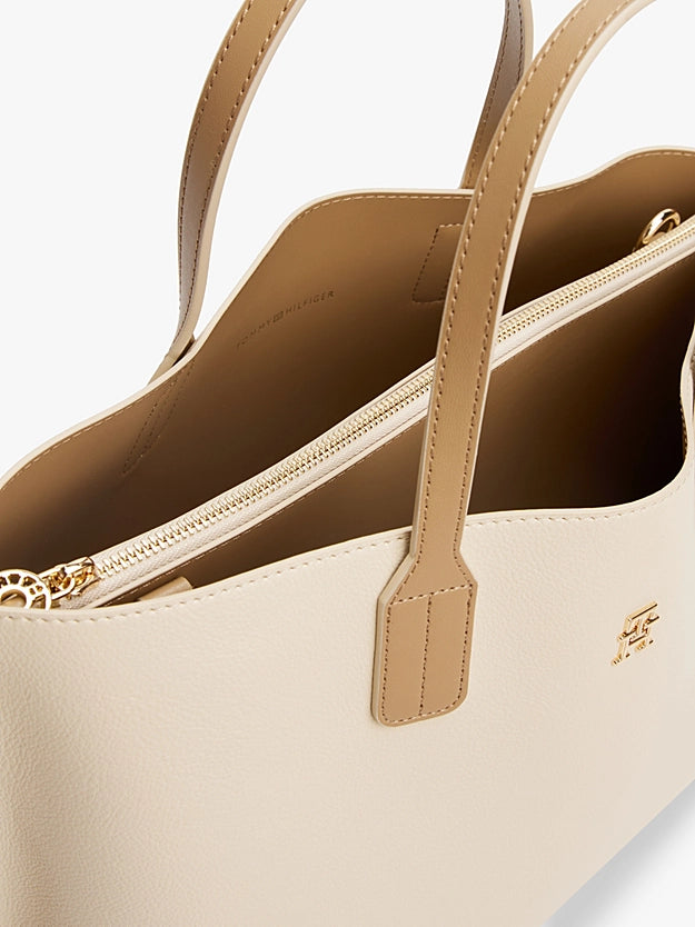 Borsa Satchel beige con tracolla e monogramma TH
