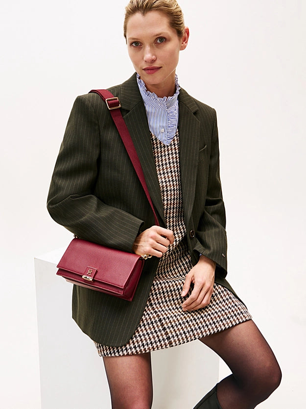 Borsa media a tracolla bordeaux o nera con monogramma TH