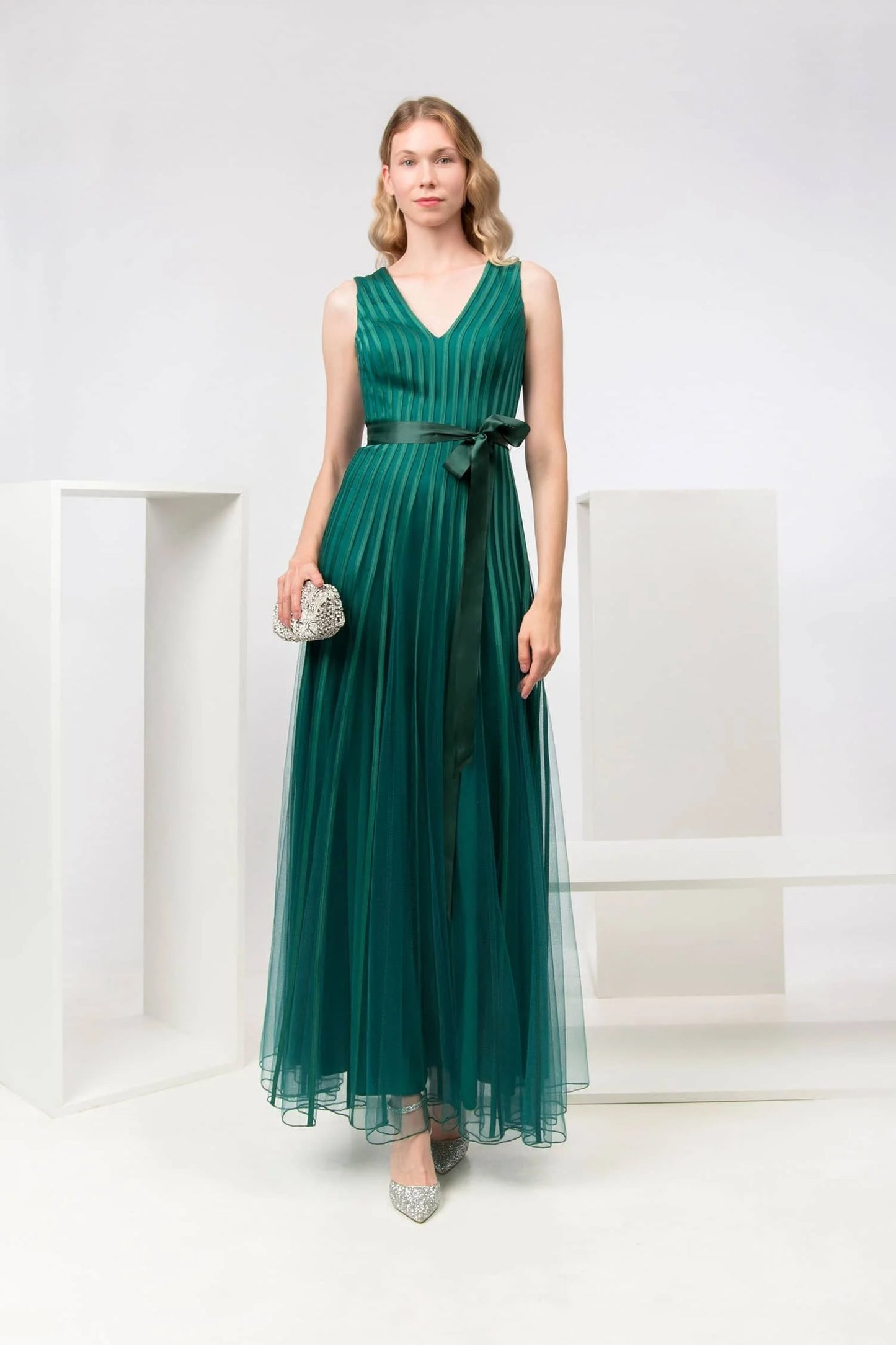 Abito lungo verde smeraldo in tulle e raso - Promulias