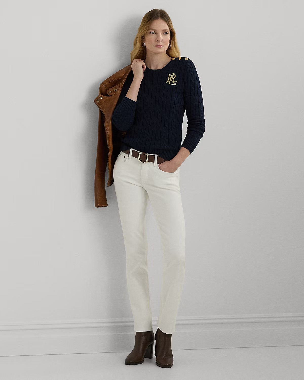 Maglia blu in cotone a trecce con stemma