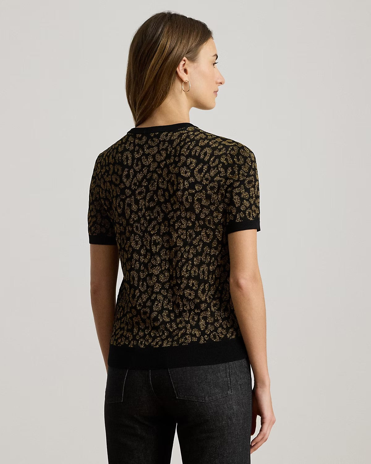 Maglia in stampa animalier con maniche corte