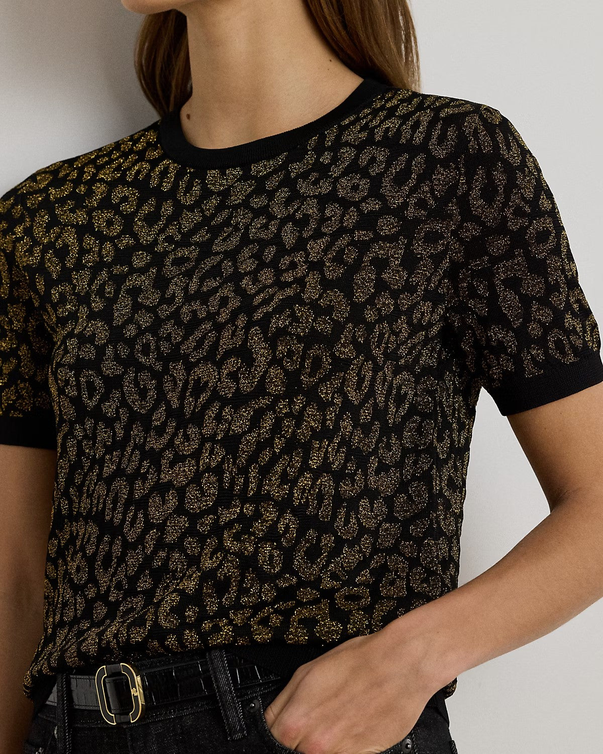 Maglia in stampa animalier con maniche corte