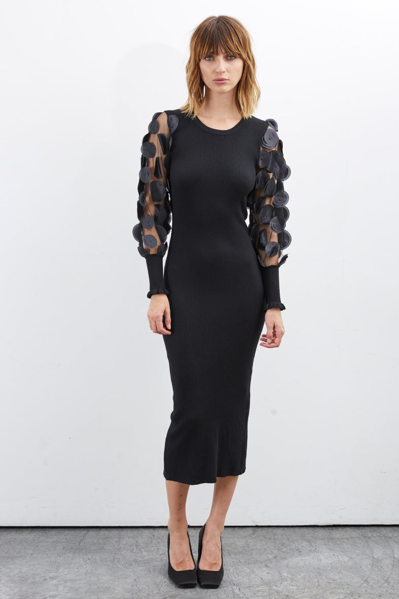 Abito in maglia midi con maniche in tulle