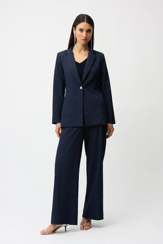 Tailleur Pantalone Blu a gamba larga con texture geometrica jacquard