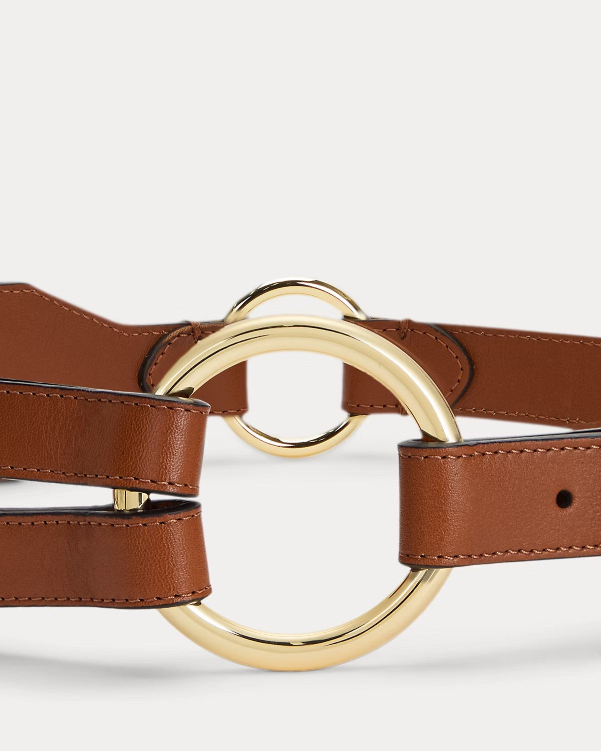 Cintura in pelle con anelli