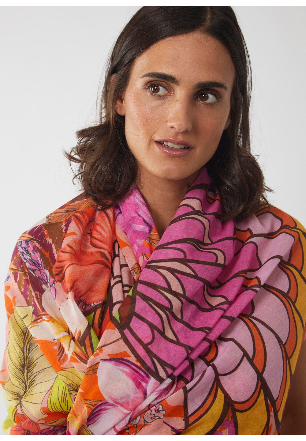 Sciarpa in cotone biologico con mandala decorativo