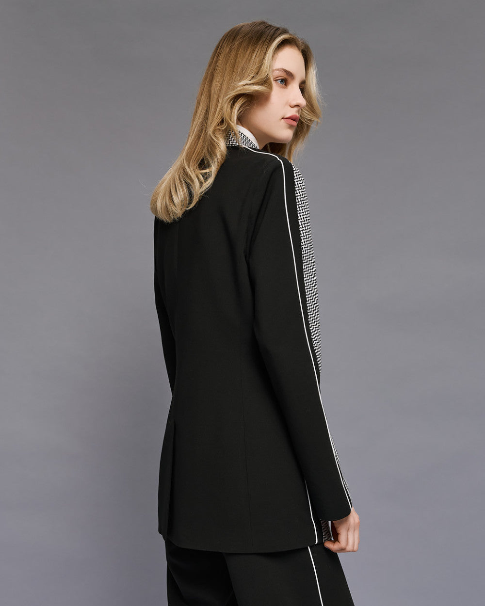Giacca a Blazer pied-de-poule con dettagli piping