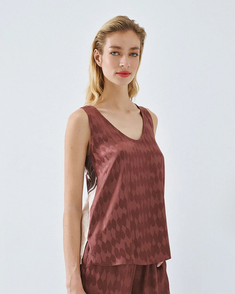 Top jacquard con spalline larghe - Nero, Ruggine