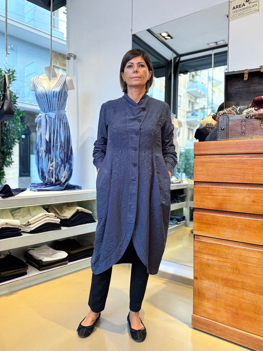 Blusa in cotone operato - Eleganza e Versatilità
