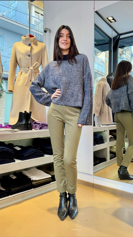 Maglia oversize a lupetto con righe verticali