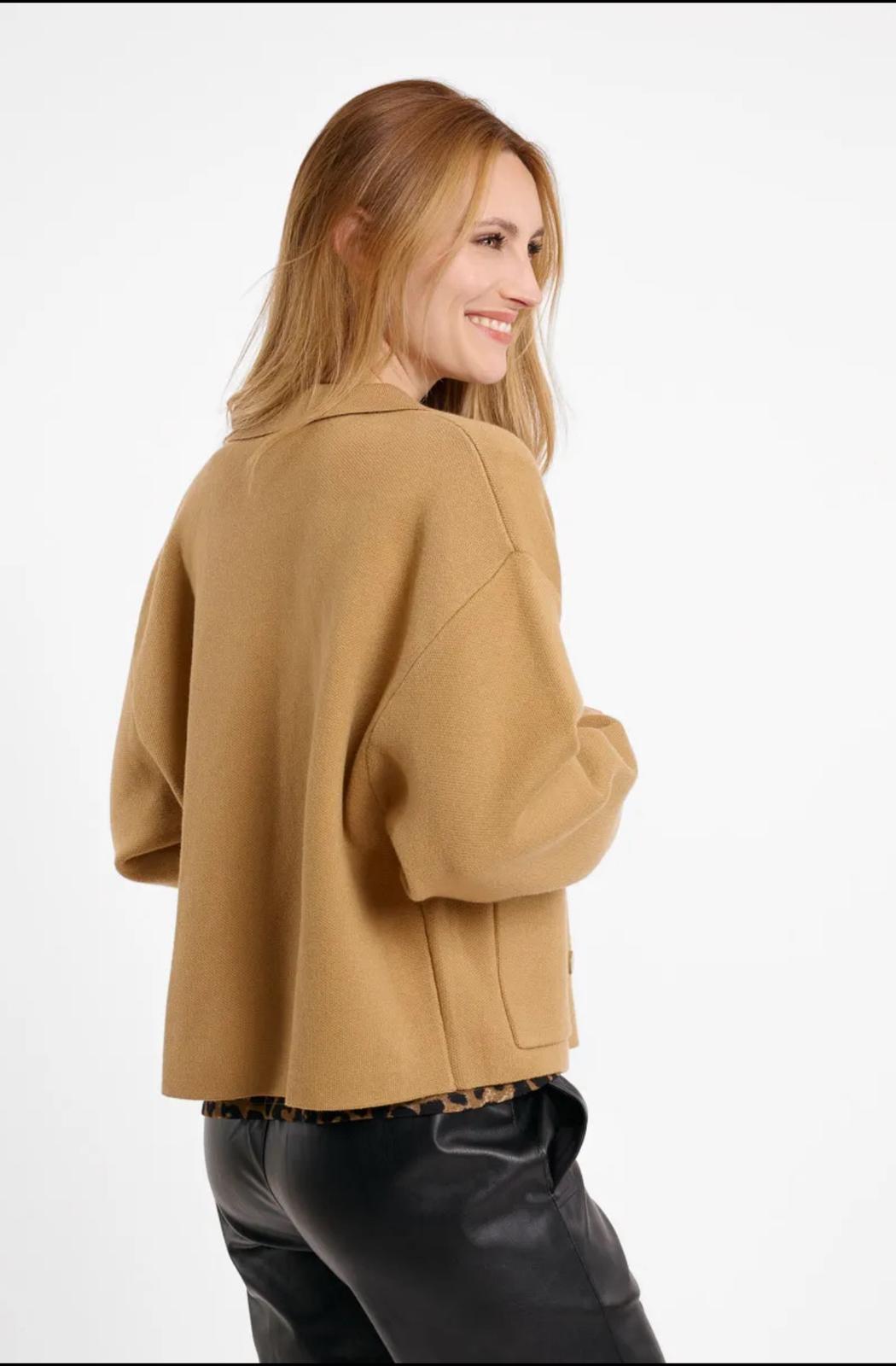 Cardigan in Maglia a Giacca in cammello o blu denim