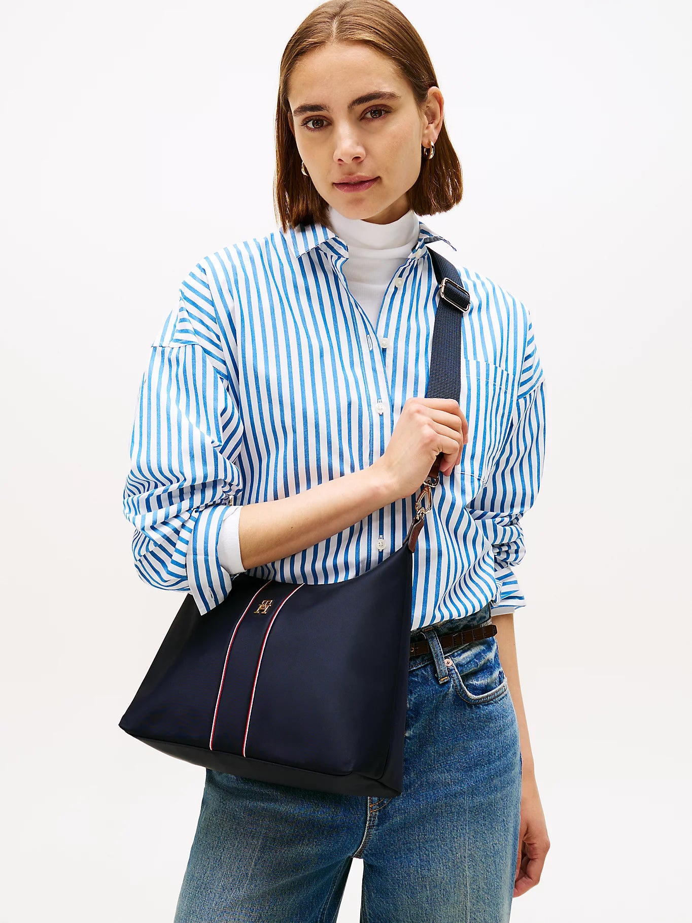 Borsa a tracolla blu in nylon con fascia iconica