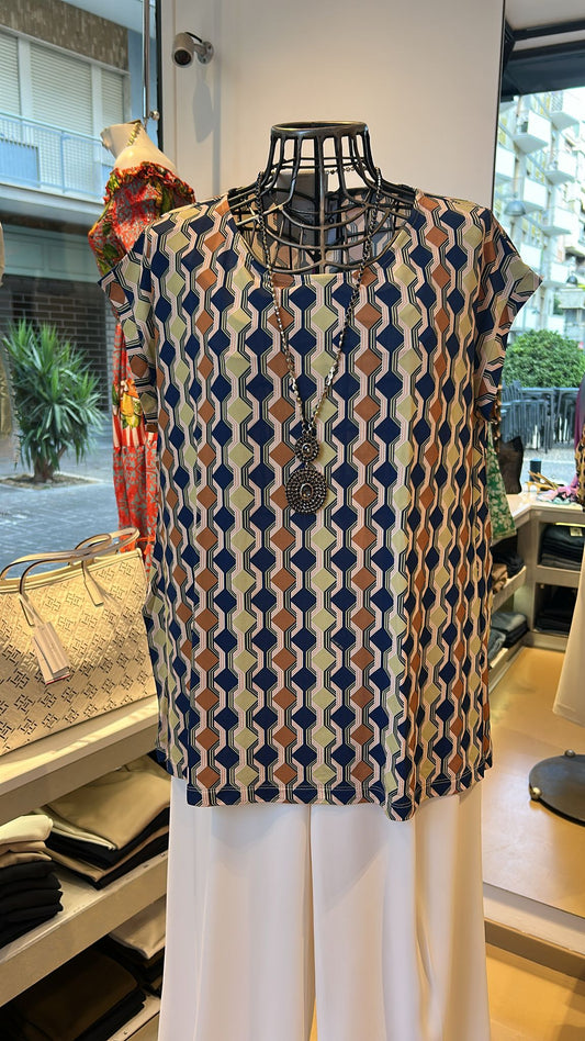 T-Shirt The Abito - Geometrie Moderne e Silhouette Essenziale