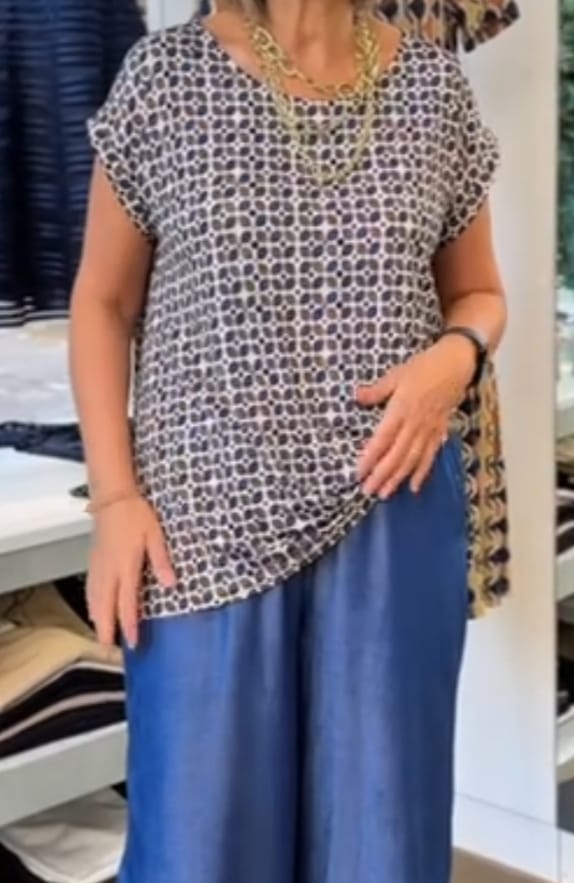 T-Shirt Oversize The Abito - Fantasia Geometrica Panna, Nocciola e Blu Inchiostro