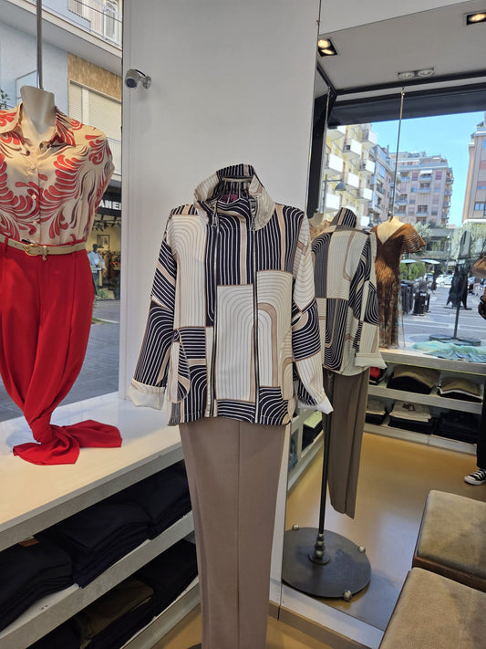 Giacca Oversize Tecnica a Disegno Geometrico