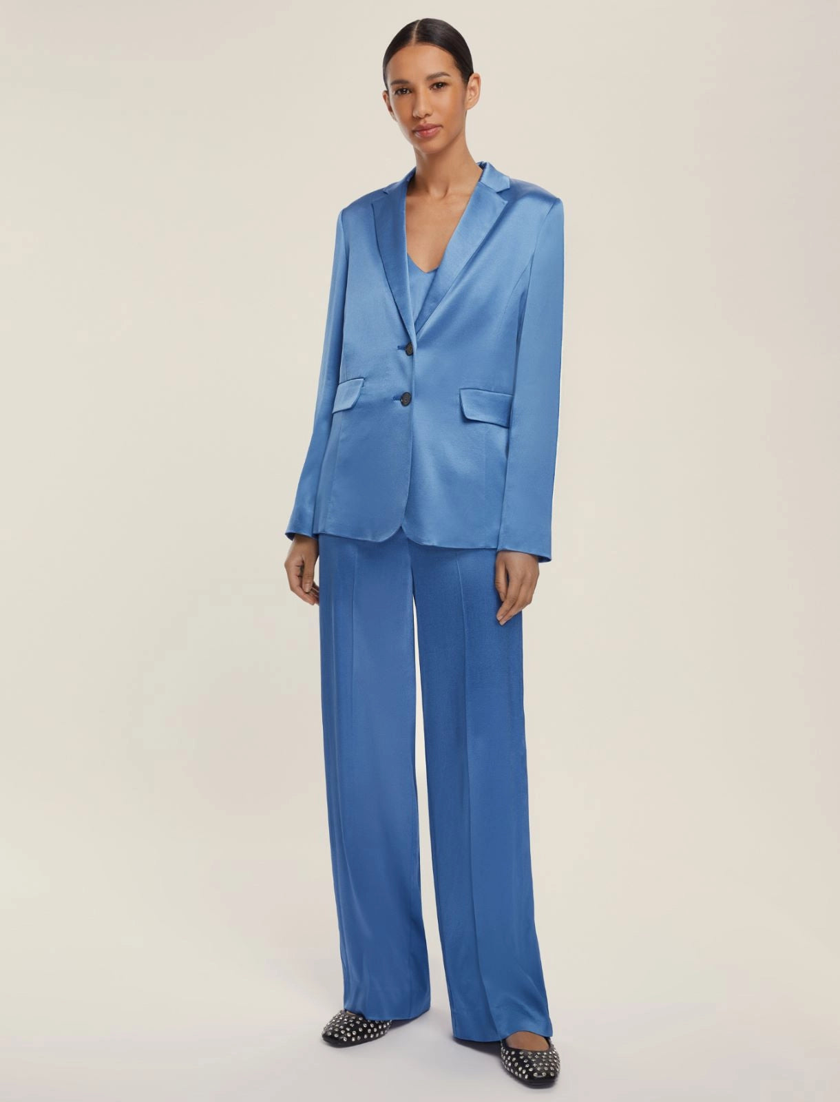 Tailleur pantalone in raso azzurro - 2 pezzi - Giacca e pantalone