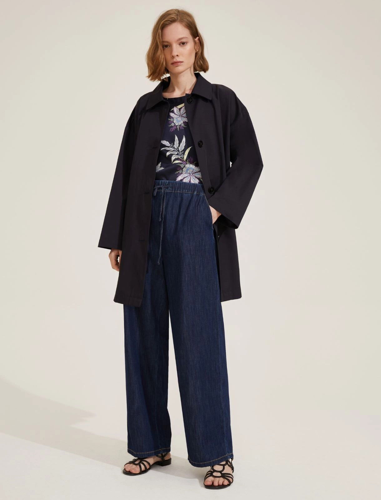 Jeans a gamba larga in denim leggerissimo