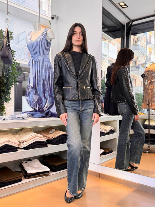 Giacca a Blazer in Pelle Vegana Lavorata con Lacci