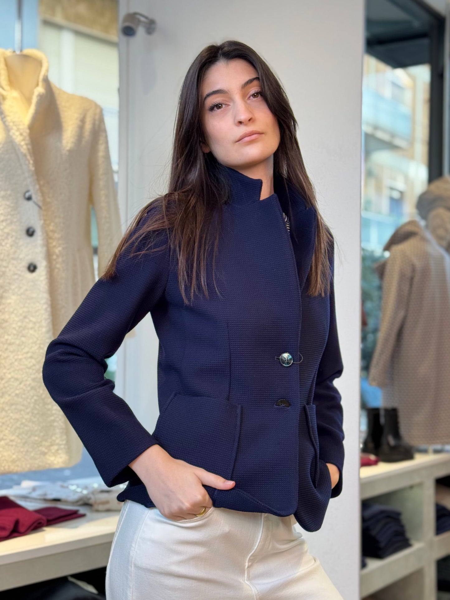 Giacca blu a due bottoni