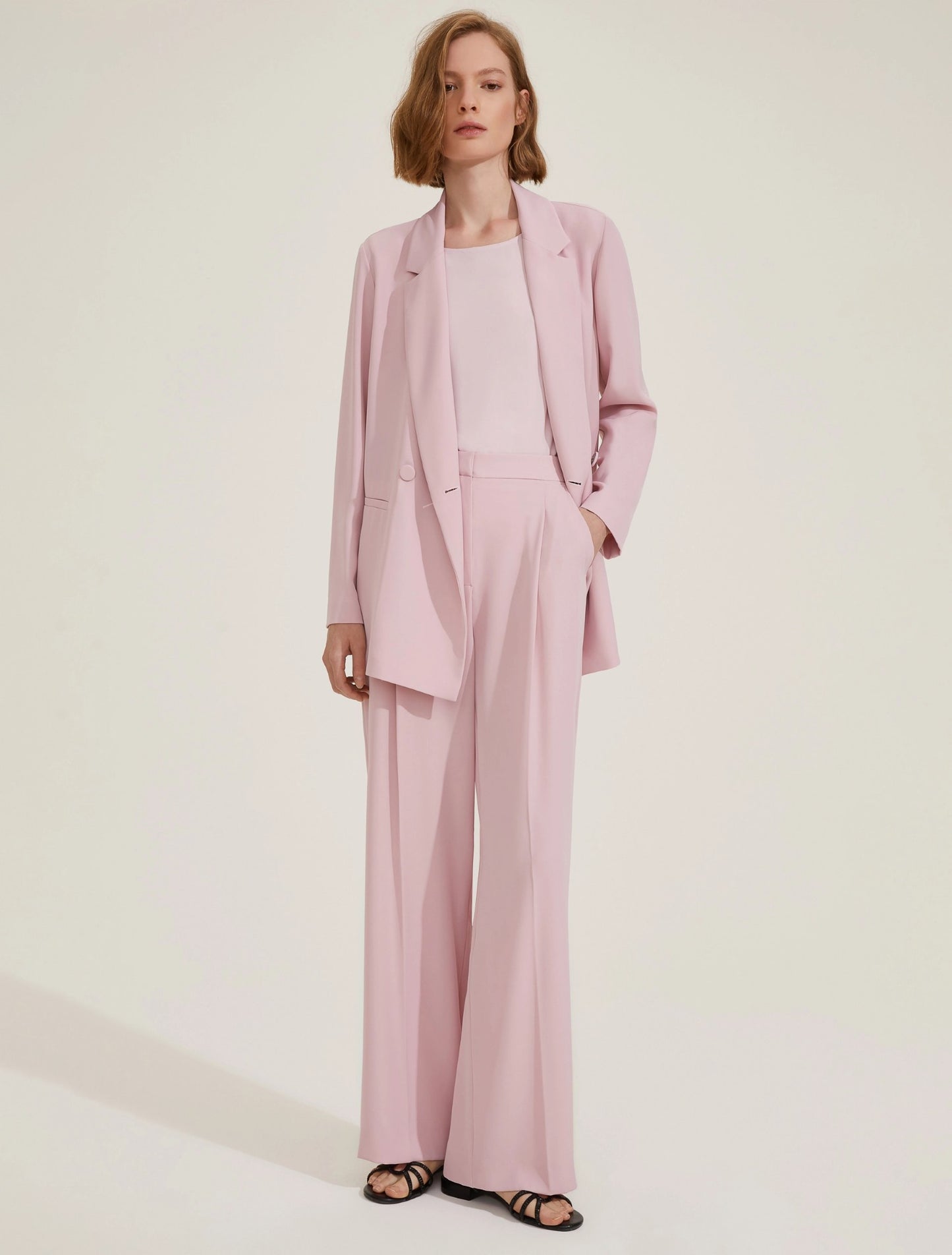 Tailleur pantalone rosa pastello