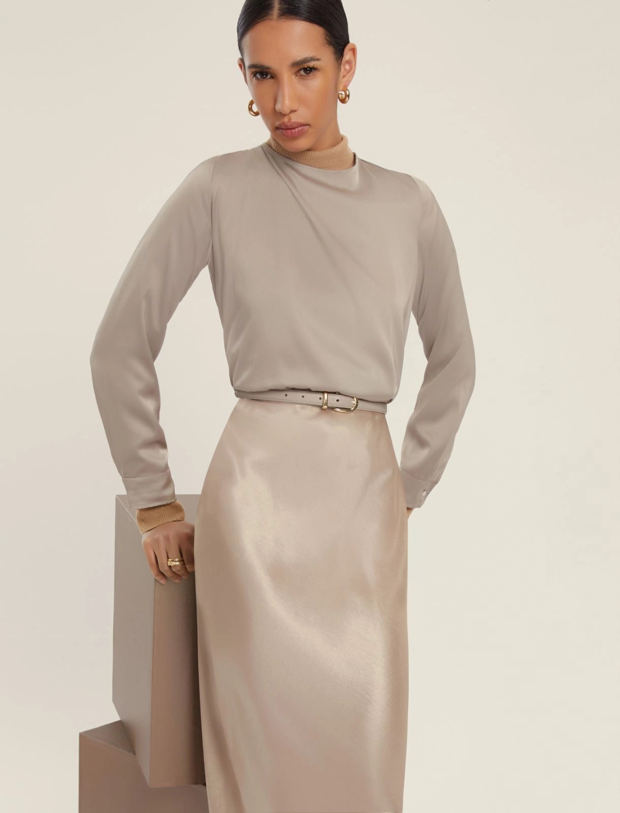 Blusa in raso stretch - Beige, Bianco o Ciclamino