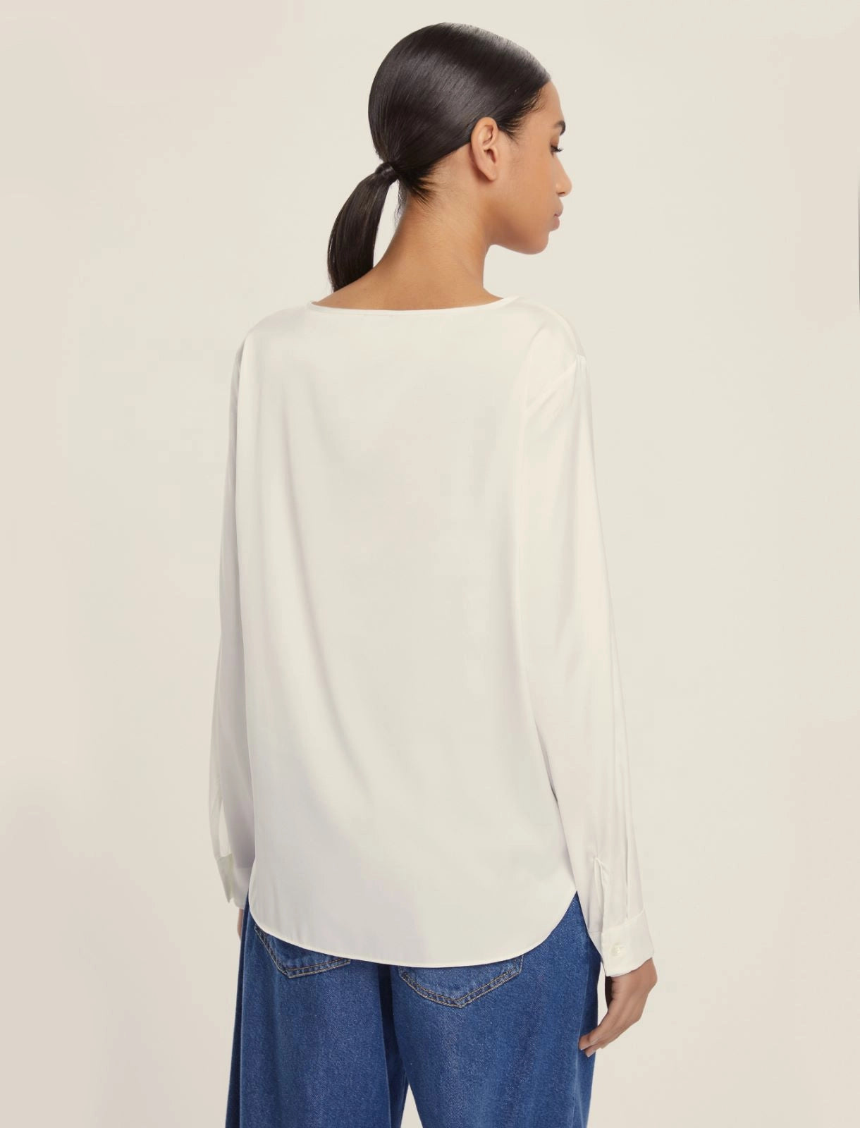 Blusa in raso stretch - Beige, Bianco o Ciclamino