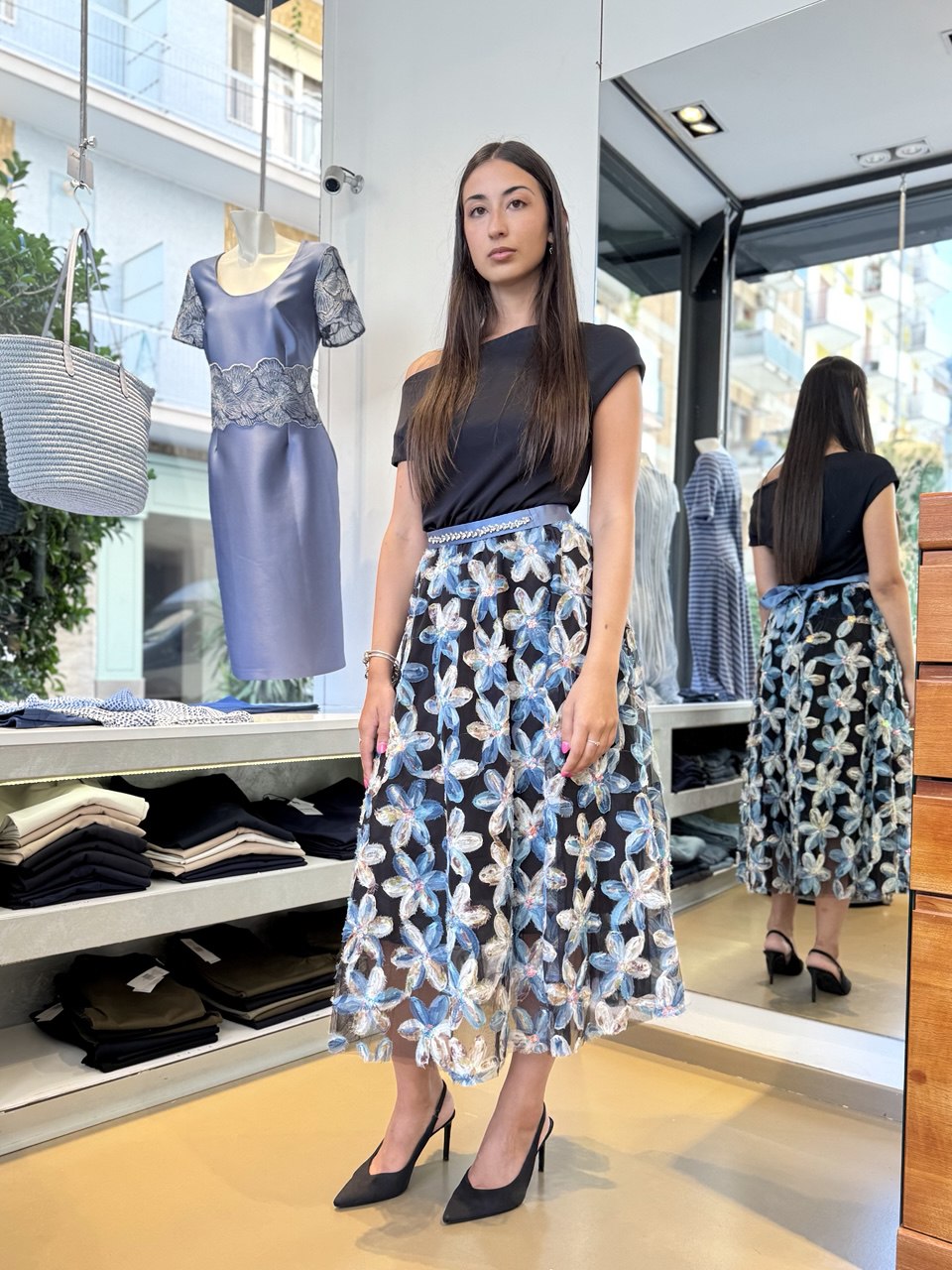 Gonna in Tulle con Fiori Applicati