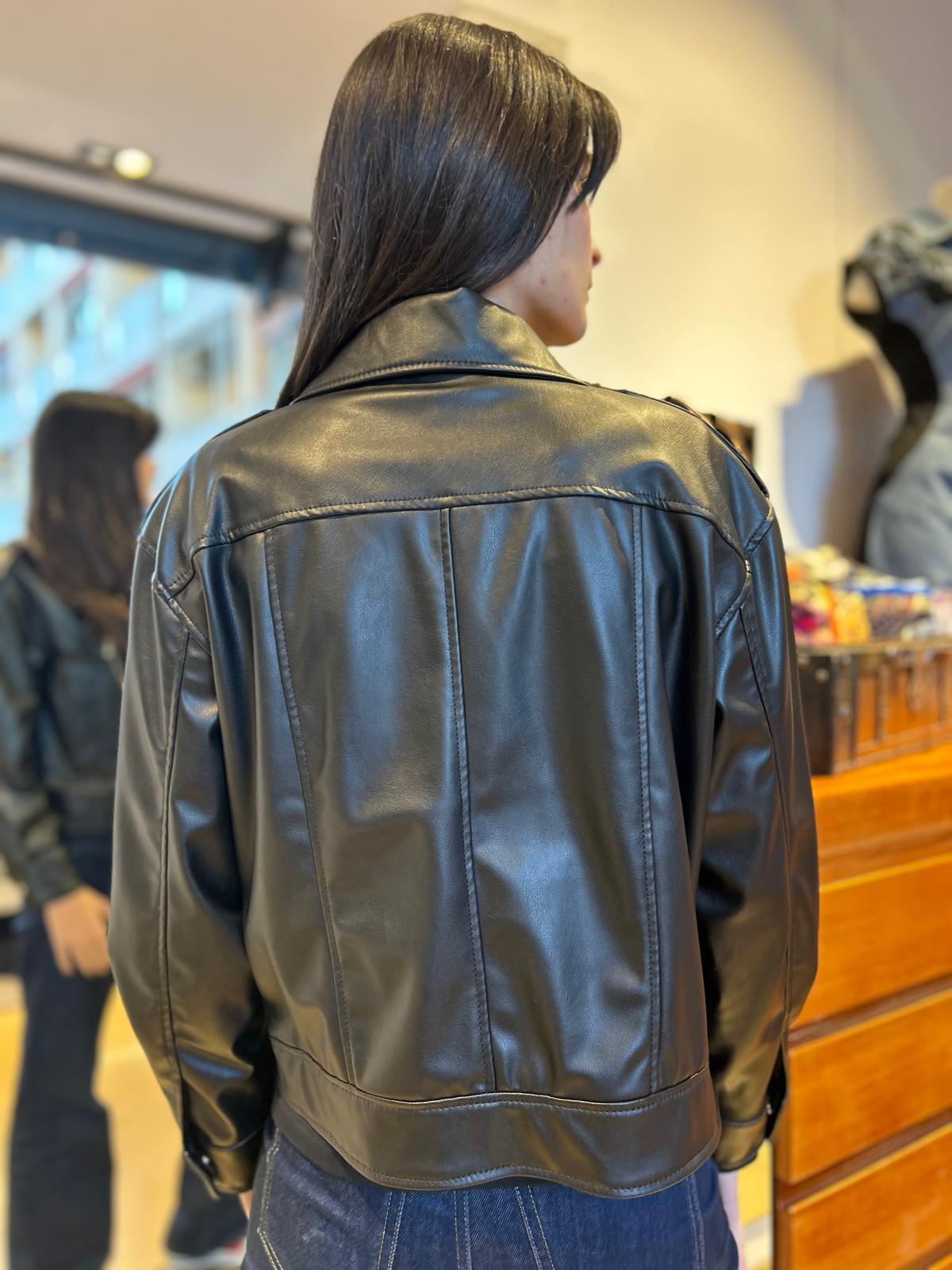 Giacca Biker Oversize in Pelle Vegana - Nera o Bordeaux