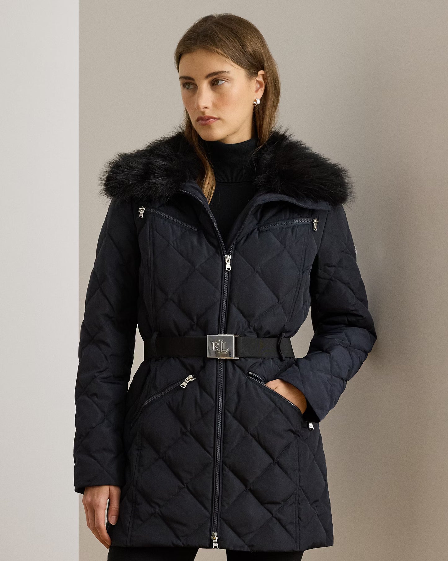 Piumino corto blu con collo ecologico staccabile
