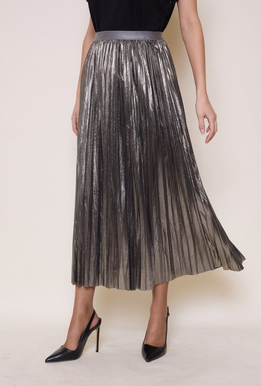 Pleated skirt