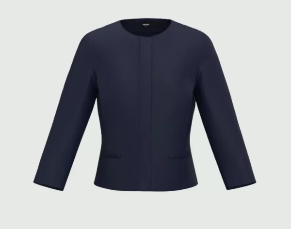 Giacchina blu dal taglio sartoriale e silhouette sfiancata