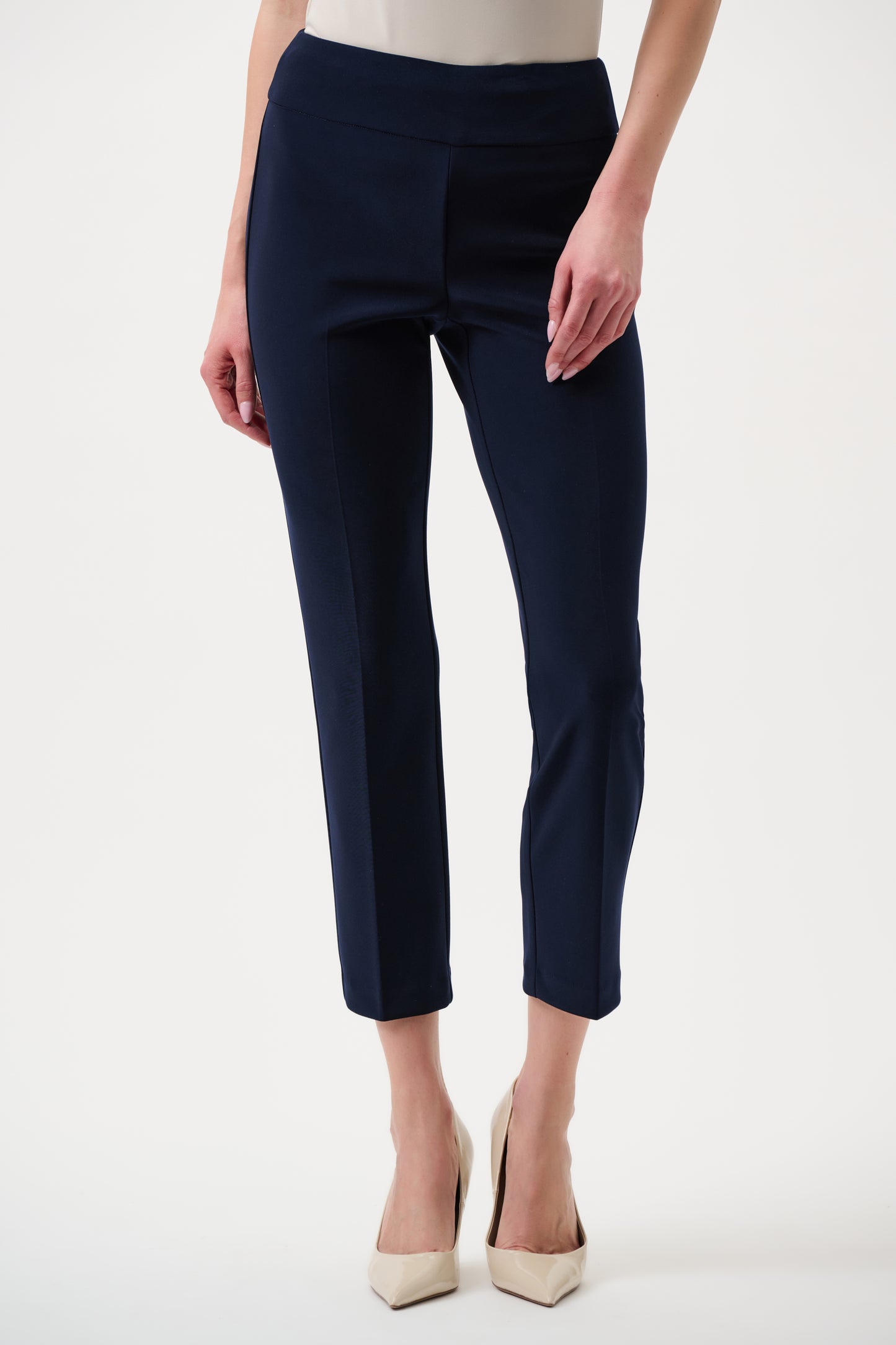 Compact Jersey Capri Pants