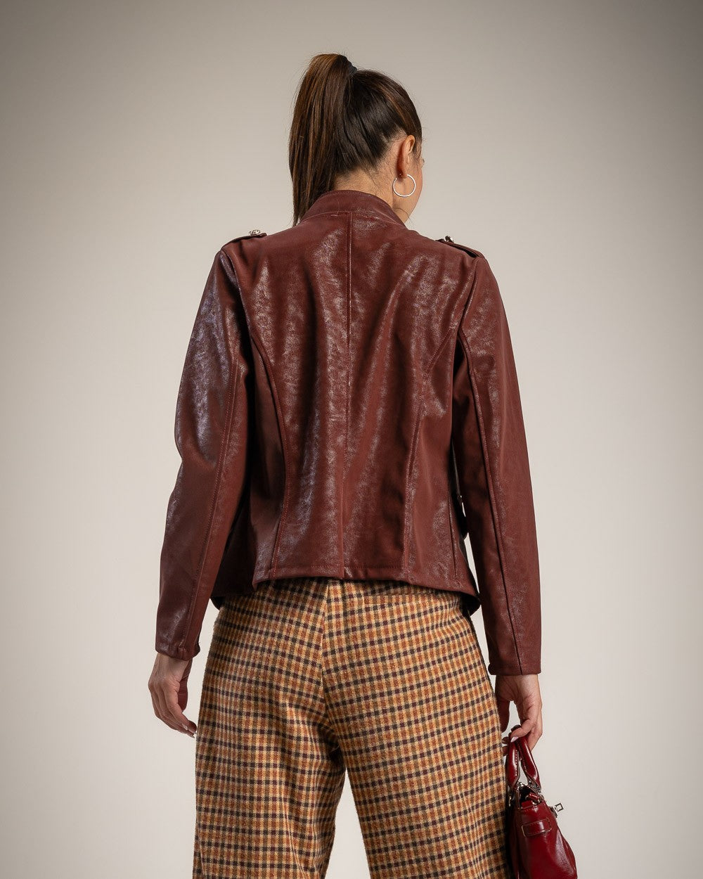 Giacca Stile Militare in Ecopelle Bordeaux con Bottoni Araldici