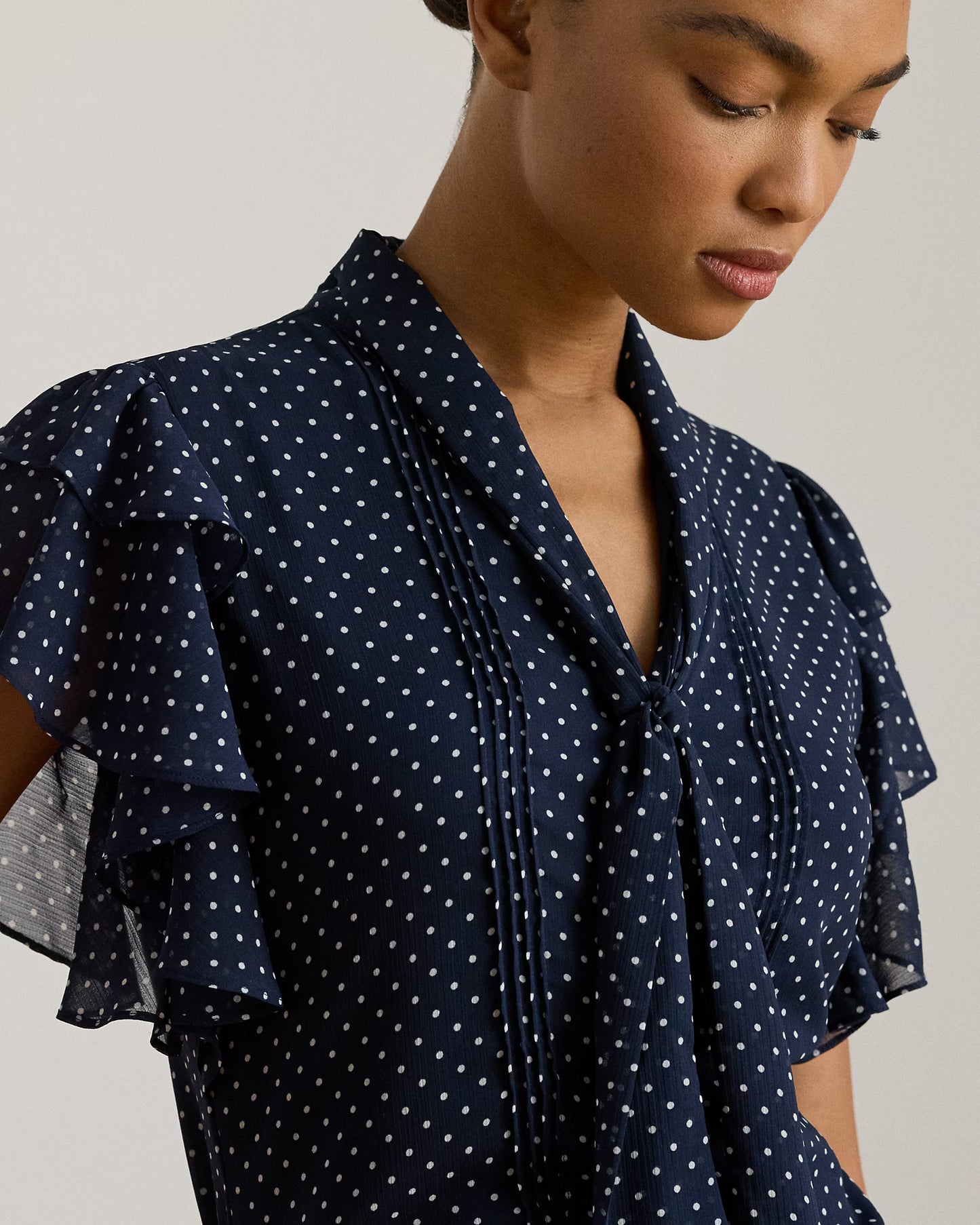 Blusa In Georgette A Pois Con Fiocco