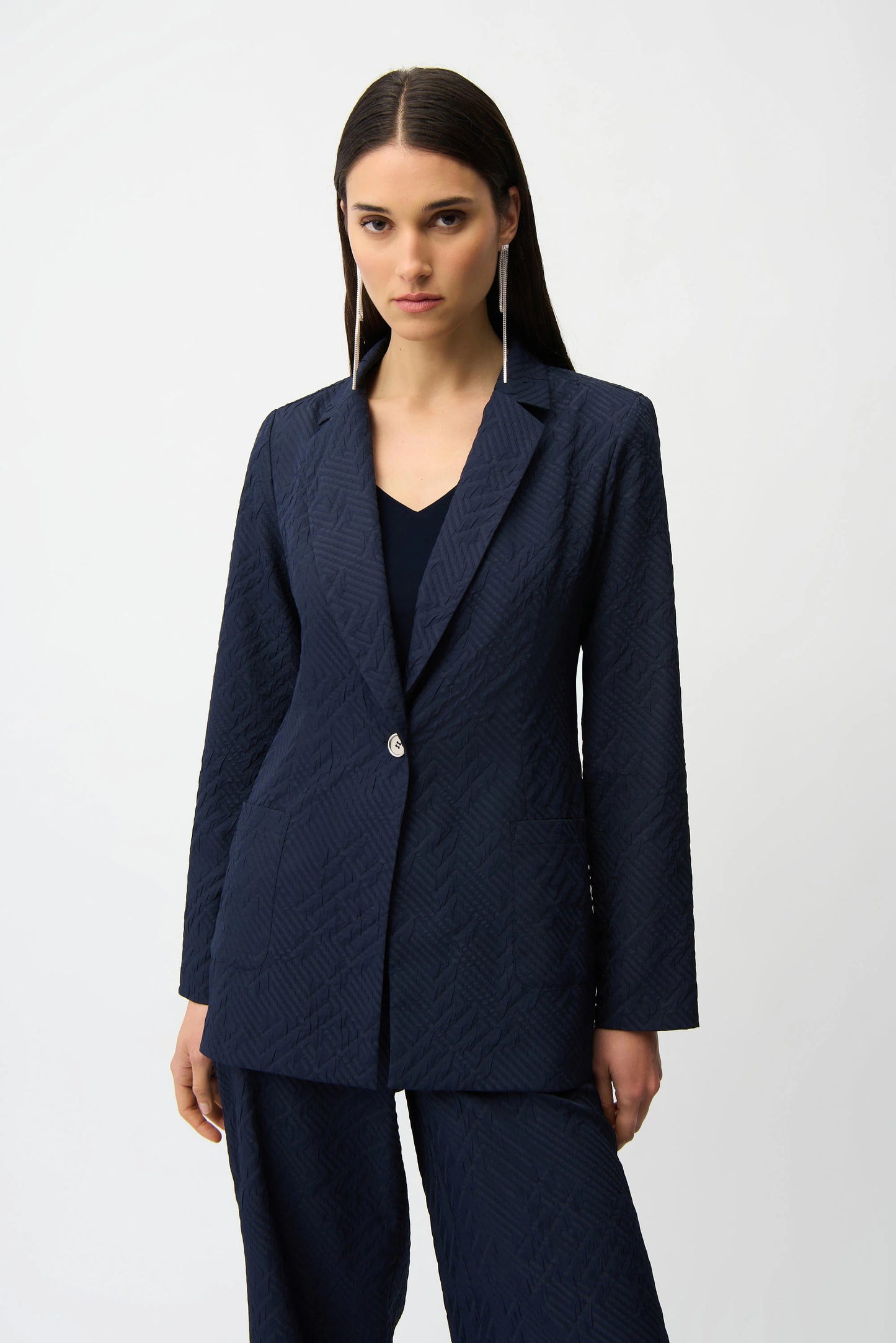Tailleur Pantalone Blu a gamba larga con texture geometrica jacquard