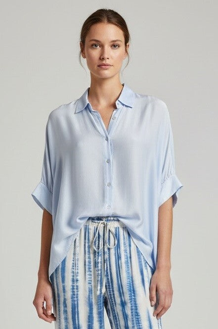 Oversized Blouse with Short Viscose and Silk Sleeves - Light Blue, Bronze, Pink, Cream