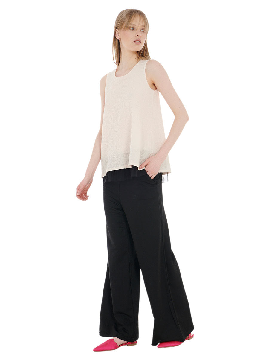Top in crepe con balza in tulle