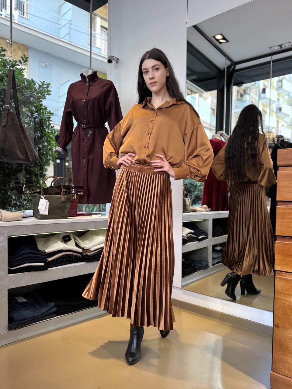 Pleated Velvet Skirt: A Touch of Glamour