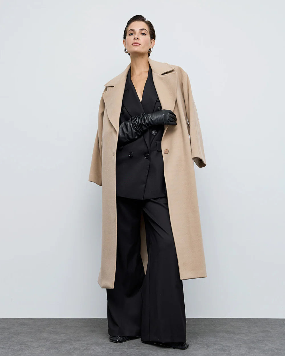 Cappotto a Vestaglia con Bottoni e Spacchi Laterali