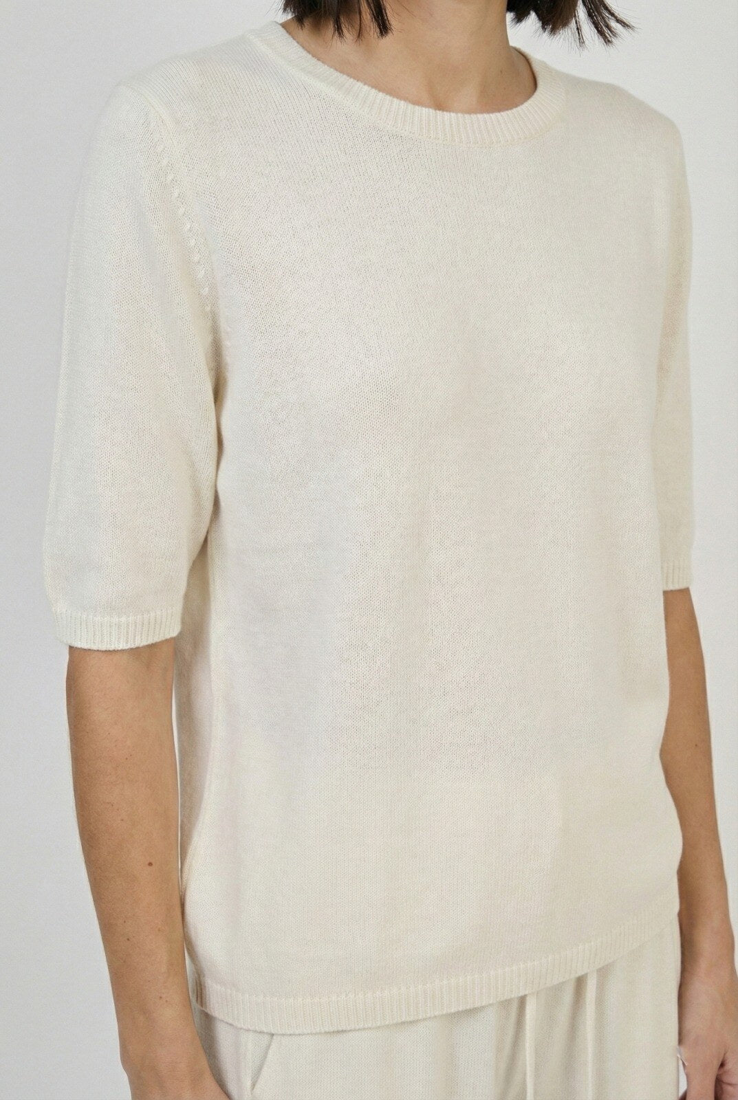 Maglia a Girocollo con Maniche Corte - Beige, Blu o Celeste