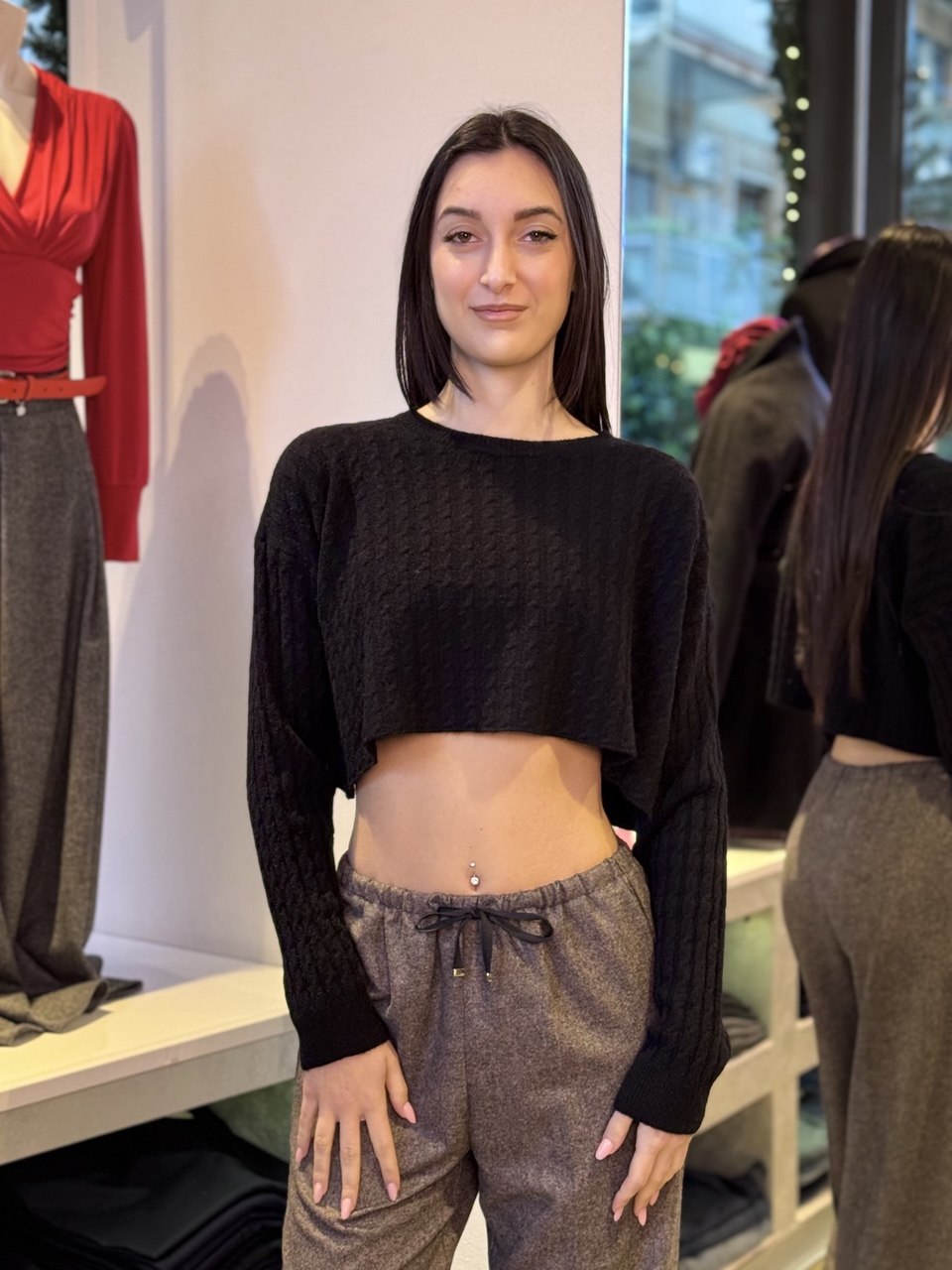 Maglia Super Crop a Treccine – Stile Urban & Chic