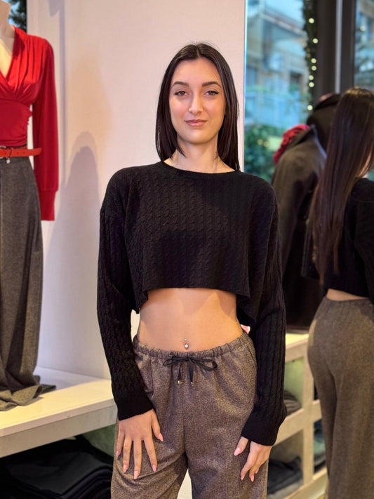 Maglia Super Crop a Treccine – Stile Urban & Chic