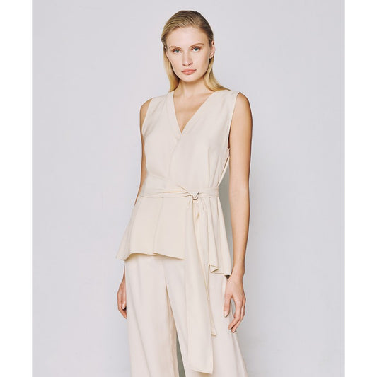 Eleganza Versatile in Color Vaniglia: Blusa Smanicata