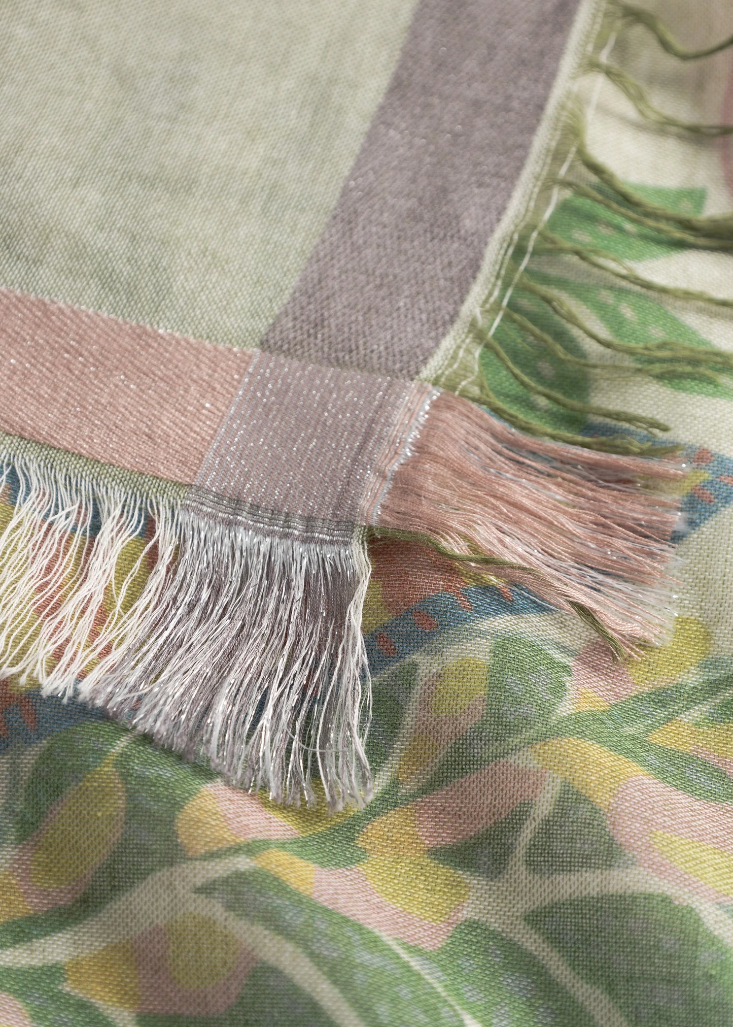 Foulard in Cotone e Modal Lurex – Trama Floreale e Riflessi Metallici