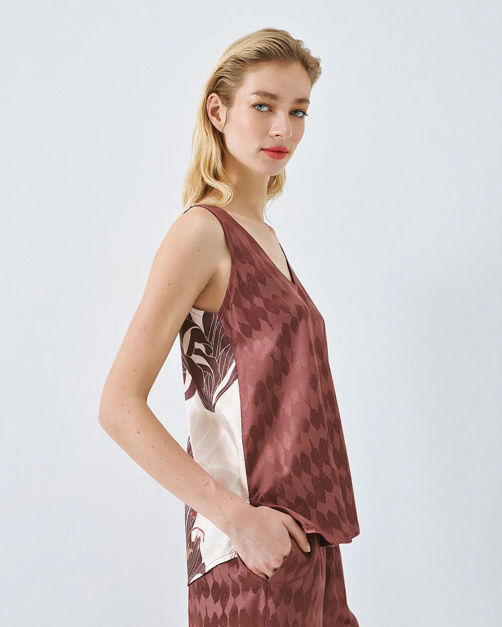 Top jacquard con spalline larghe - Nero, Ruggine