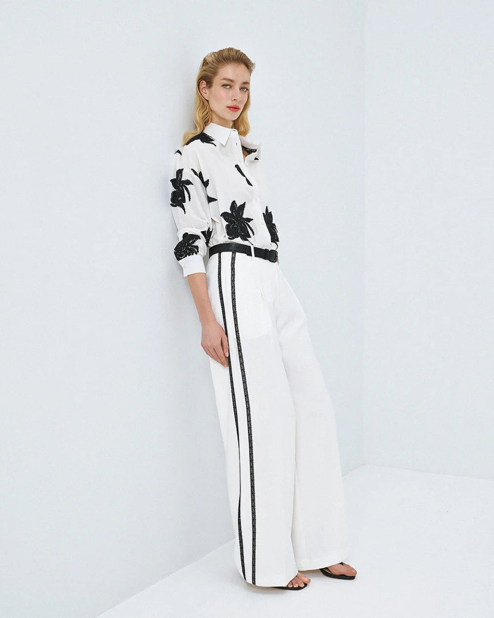 Cotton shirt with maxi floral embroidery - Camel, Black