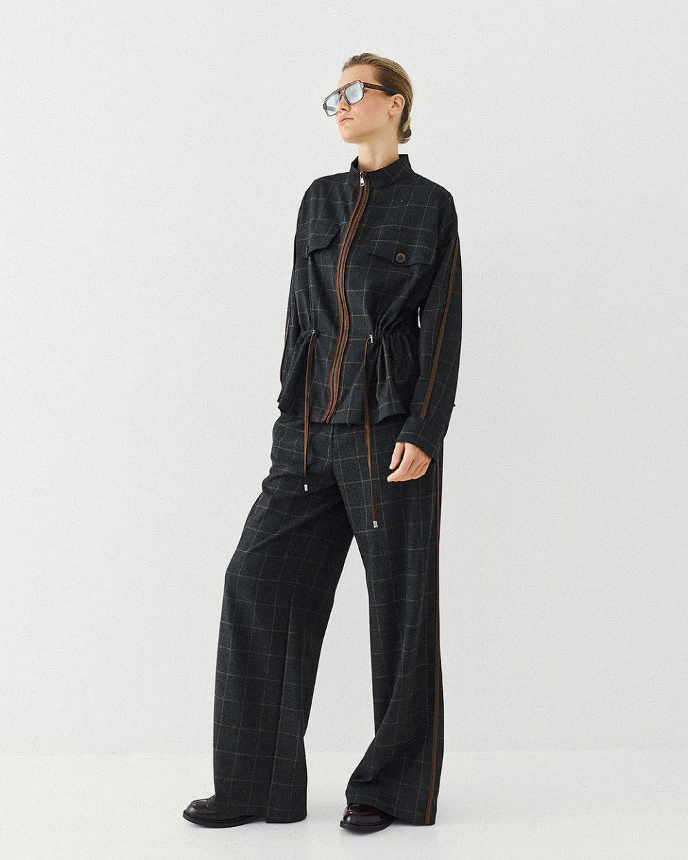 Pantaloni con Motivo Finestrato ed Elastico in Vita
