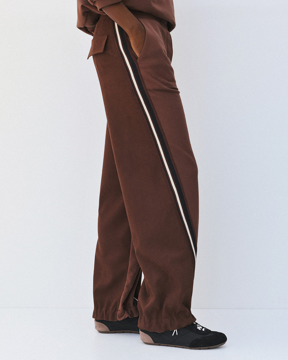 Pantalone in Cotone Strutturato  Nero, Marrone