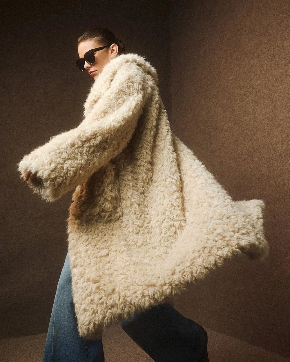 Cappotto Stile Montgomery in Finta Pelliccia di Astrakan
