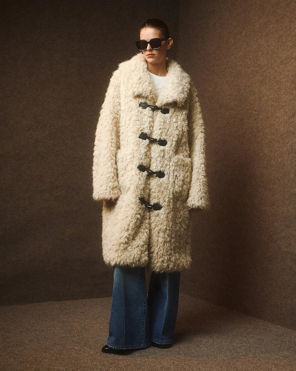 Cappotto Stile Montgomery in Finta Pelliccia di Astrakan